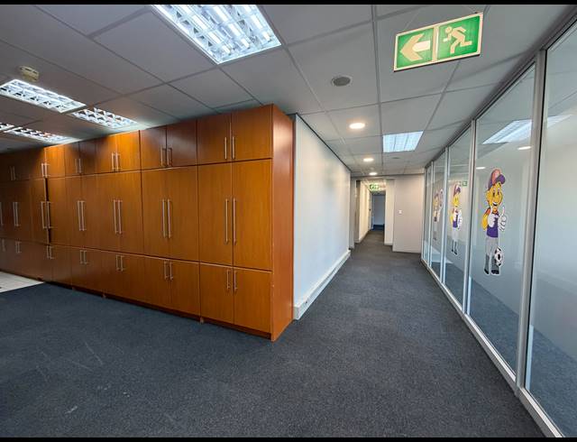 683.60M² BUILDING TO LET IN TYGER VALLEY